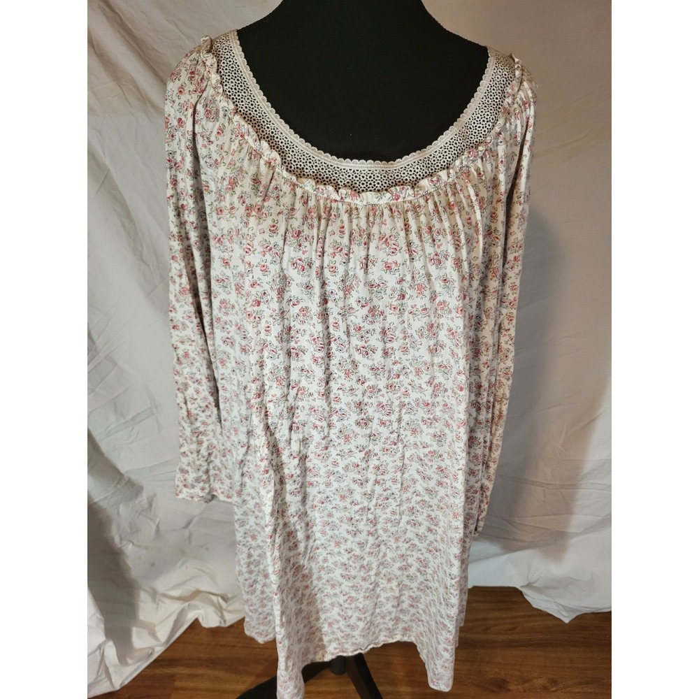 Sara Beth‎ Size 1X White Floral L/S Nightgown